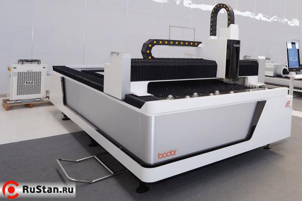 Станок лазерной резки по металлу с ЧПУ мод. F3015-1000W с волоконным лазером MAX фото №6 Станок лазерной резки по металлу с ЧПУ мод. F3015-1000W с волоконным лазером MAX фото №6