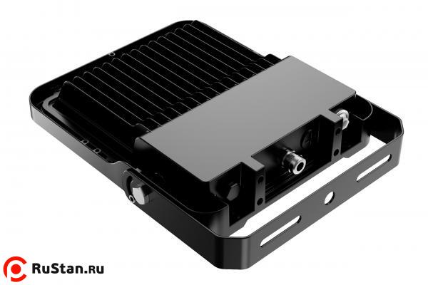 Вид сзади - Прожектор промышленный светодиодный LED FL-200W фото №4 LED FL-200W фото №4