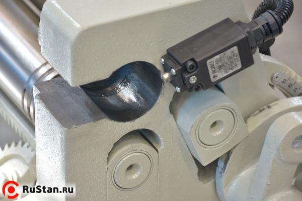 Вальцовочный станок электрический IR 1050x56 фото №4 Вальцы IR 1050x56 фото №4