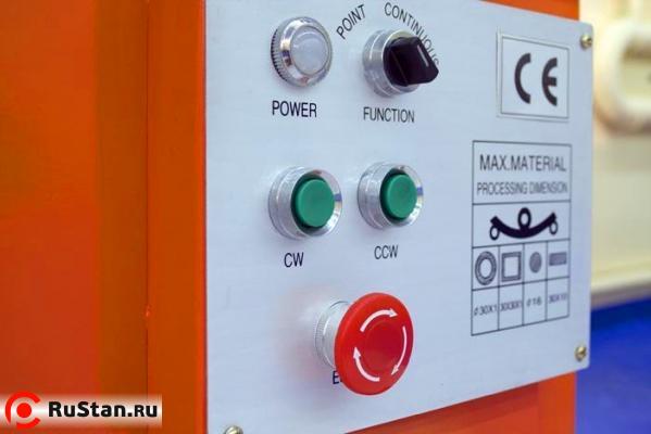 Удобная панель управления на самом станке Stalex RBM-30 фото №3 Удобная панель управления на самом станке Stalex RBM-30 фото №3
